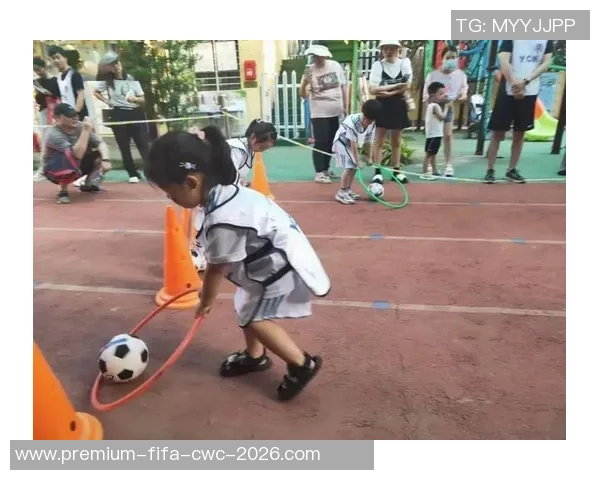 绿地足球宝贝闪耀赛场魅力展现青春活力与运动激情