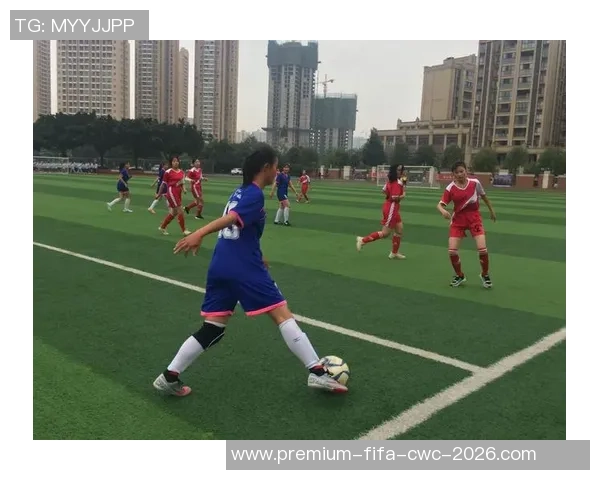 足球陪伴我成长的青春岁月与梦想追逐之旅